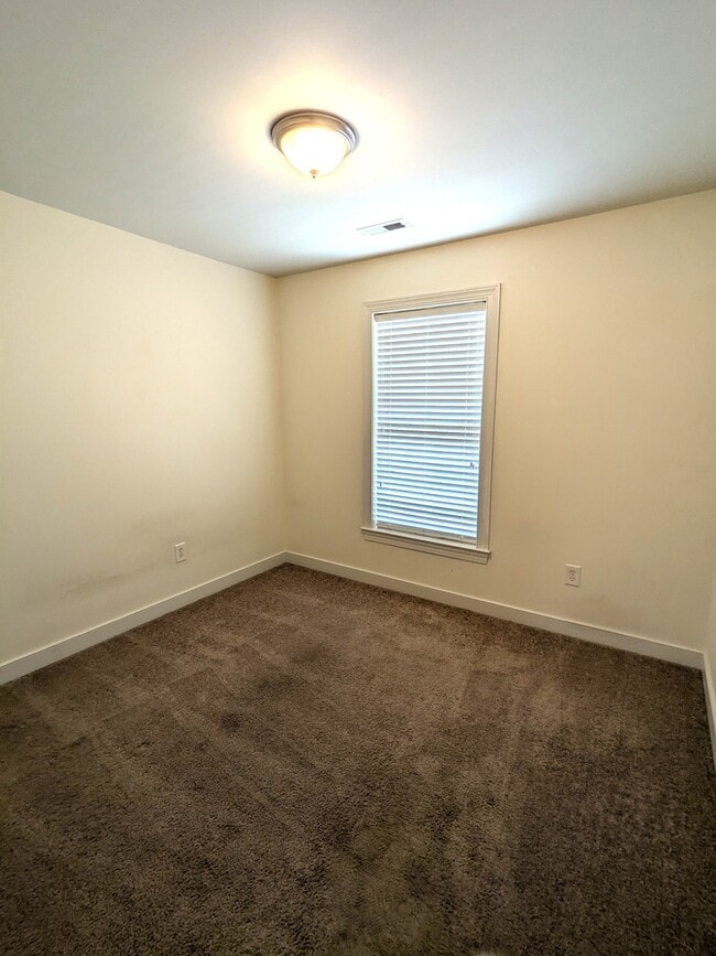 Building Photo - 208 Lewis Burwell Pl