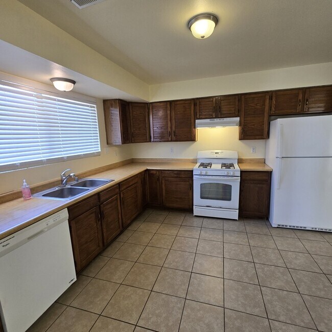 Building Photo - 1489 Gadwall Rd NE