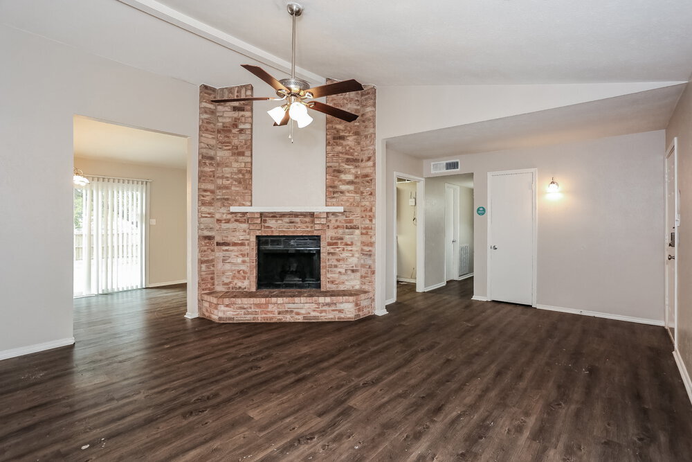 Building Photo - 456 Matterhorn St