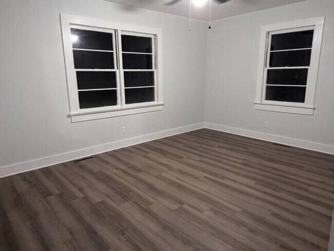 Building Photo - 785 Wilson Rd