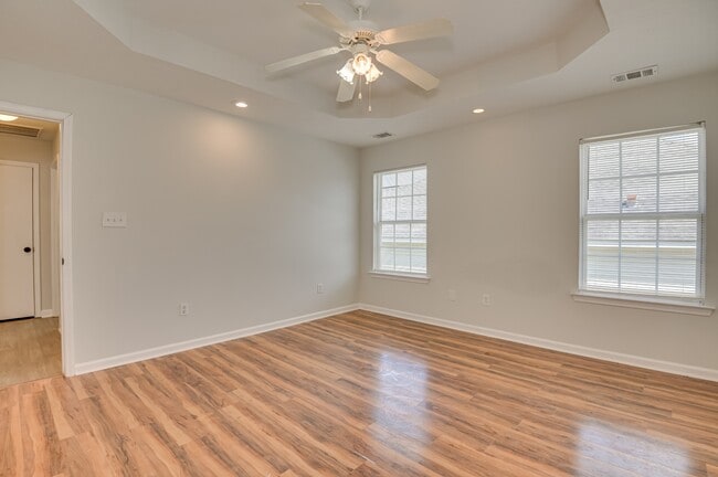 Building Photo - 409 Urial Dr