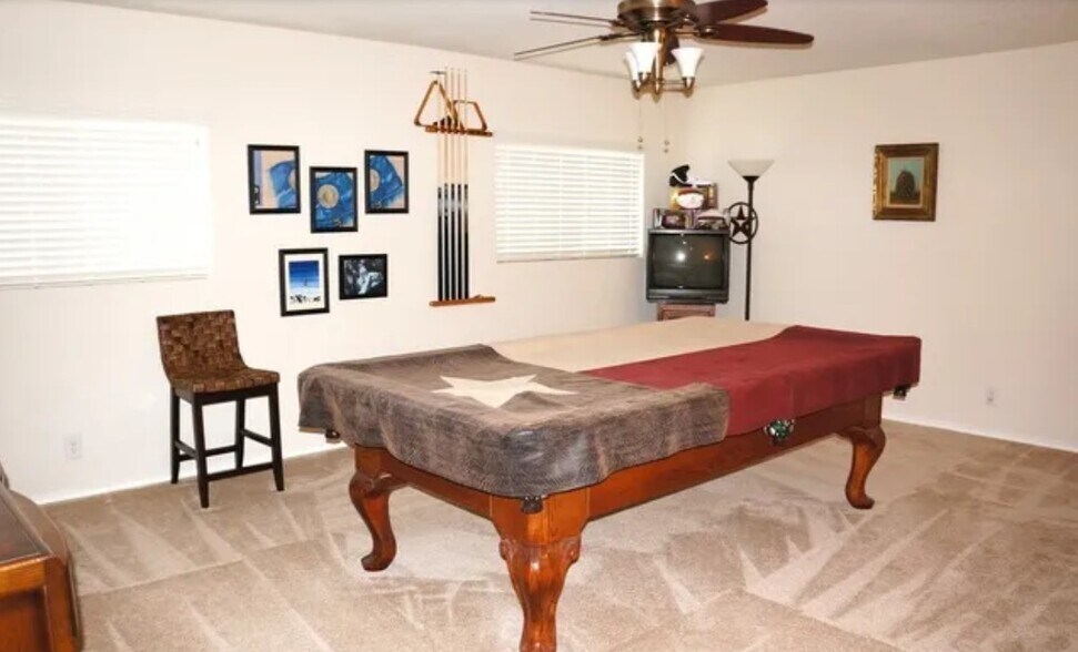 Building Photo - 26703 Redstone Hl