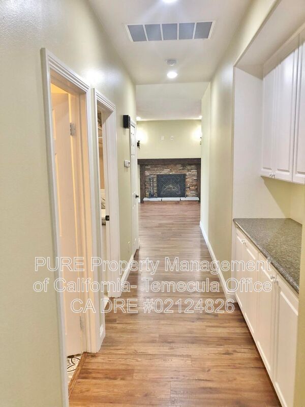 Building Photo - 38233 Augusta Dr