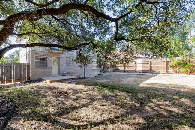 Building Photo - 8116 Forest Heights Ln