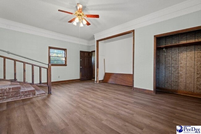 Building Photo - 2101 W McCown Dr