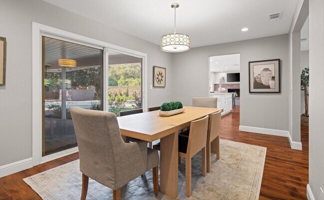 Building Photo - Beautiful Single-Story Home with Pool in Prime Concord Location –