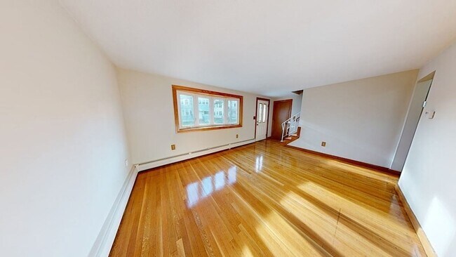 Building Photo - 62 Osceola St