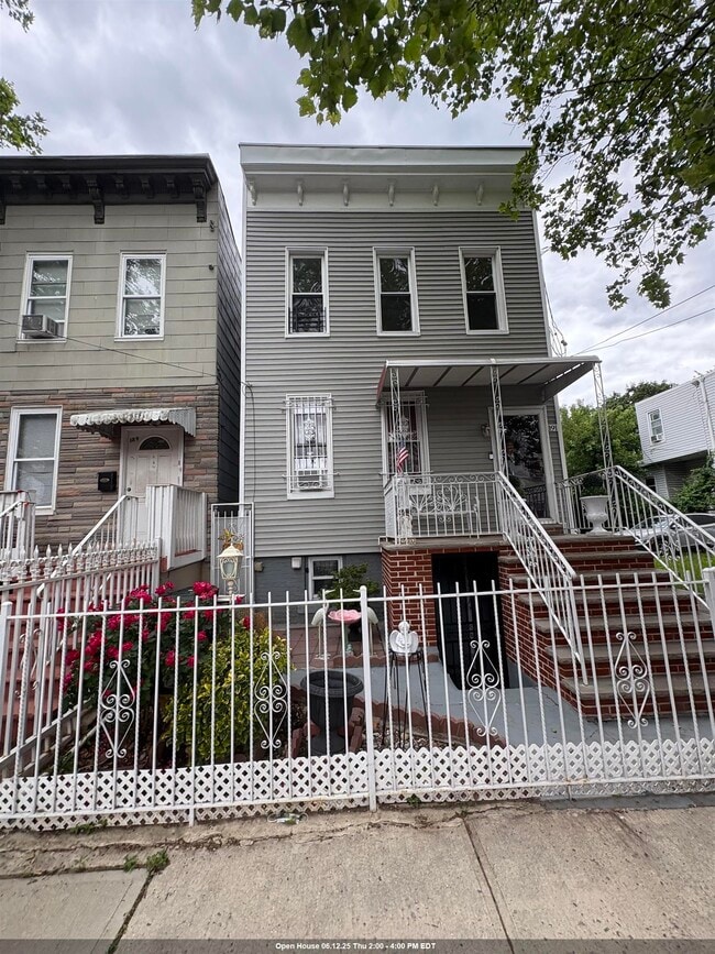 Primary Photo - 191 Belvidere Ave