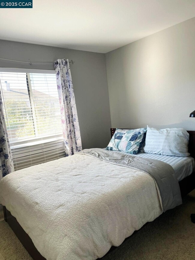 Building Photo - 5224 Cedar Ridge Way