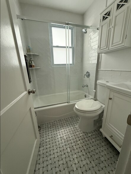 Bathroom #1 - 100 Lincoln St