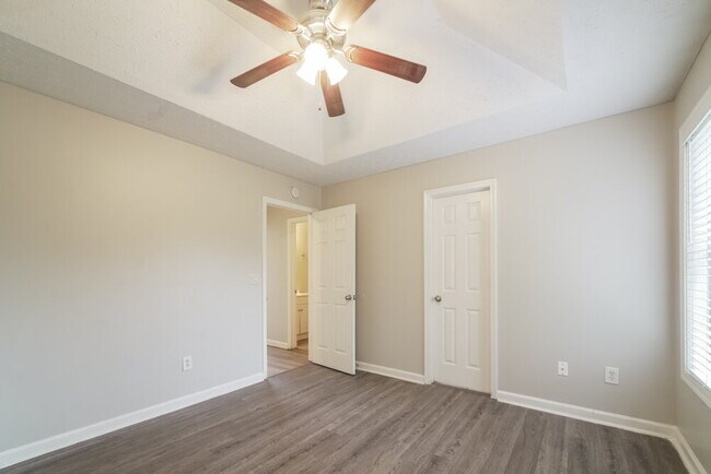 Building Photo - 11469 Vinea Way
