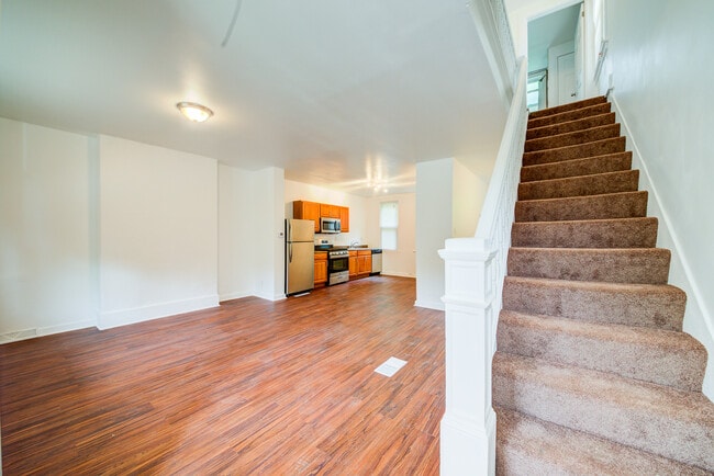 Building Photo - AVAILABLE AUGUST 2026 - RENOVATED 2+ Bedroom Home in MT. WASHINGTON!