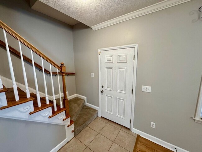 Building Photo - Elegant 2-Story Townhome with Sunroom & Luxury ensuite!