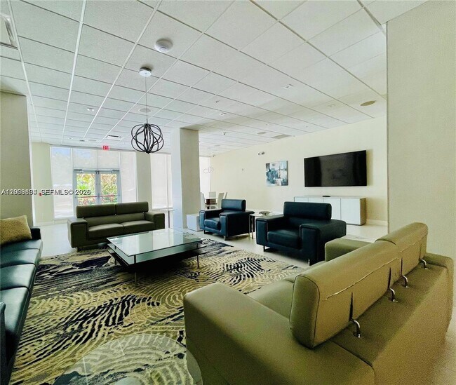Building Photo - 3001 S Ocean Dr