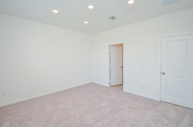 Building Photo - 23014 Deanston Dr