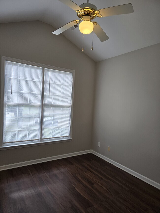 Building Photo - 7803 Harrington Woods Rd
