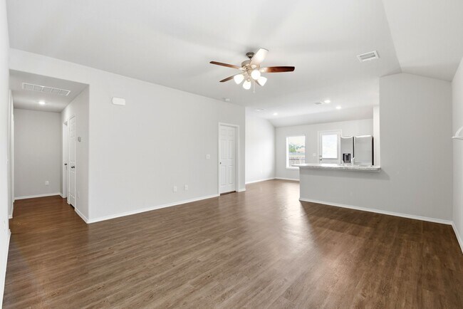 Building Photo - 363 Cumberland Forest Dr
