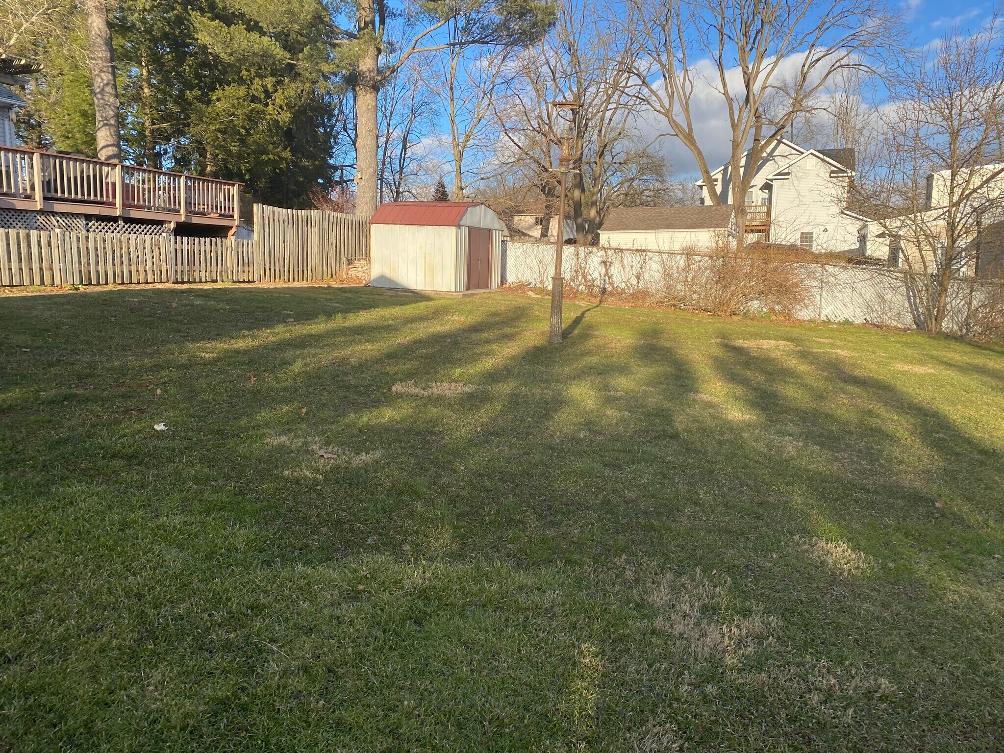 Building Photo - 95 Sycamore Ave