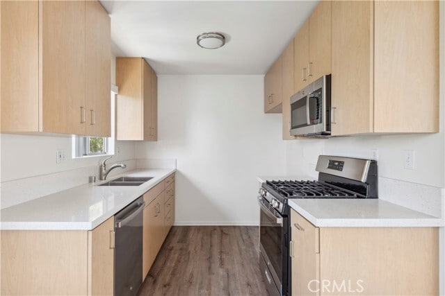 Building Photo - 375 Woodland Pl