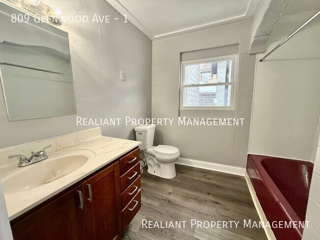 Building Photo - 809 Glenwood Ave