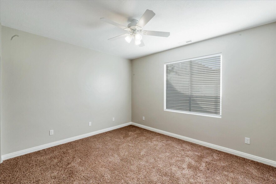 Building Photo - 3091 E Sandpiper Rd