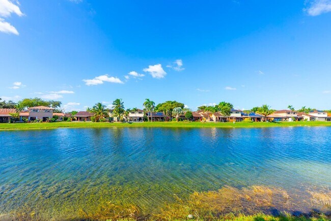 Building Photo - 17302 NW 63rd Pl