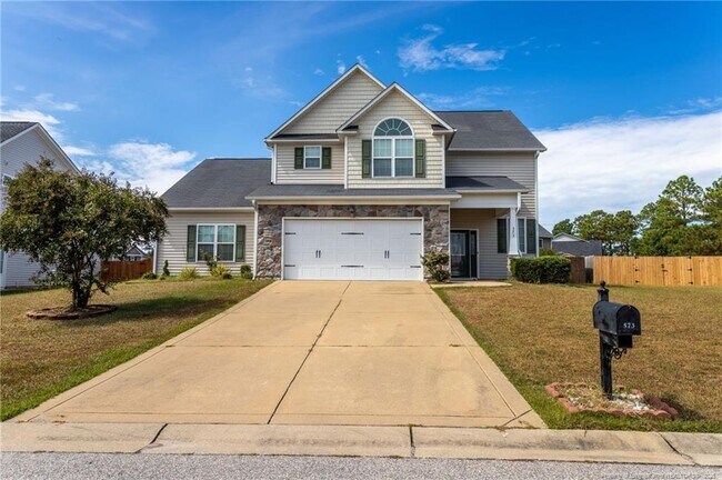 Primary Photo - 573 Wedgefield Dr