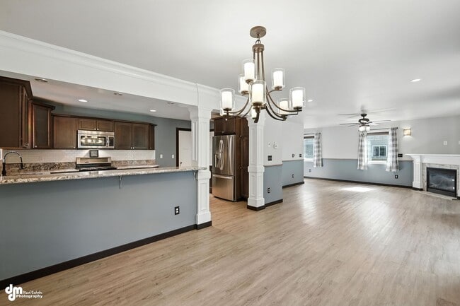 Building Photo - 4 Bedroom | 2.5 Bathroom | Garage - Conven...