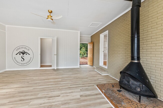 Building Photo - 5511 Canberra Ave