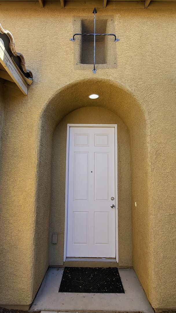 Building Photo - MAYFIELD RANCH ESTATES - N. Mayfield Ranch...