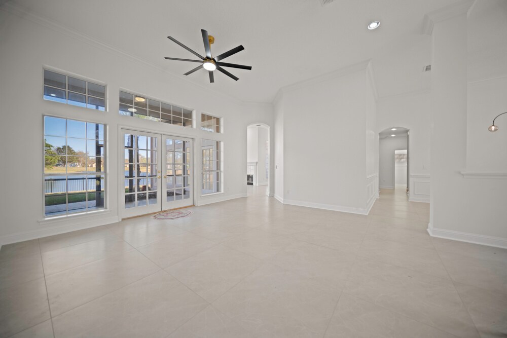 Building Photo - 10061 Vineyard Lake Rd E