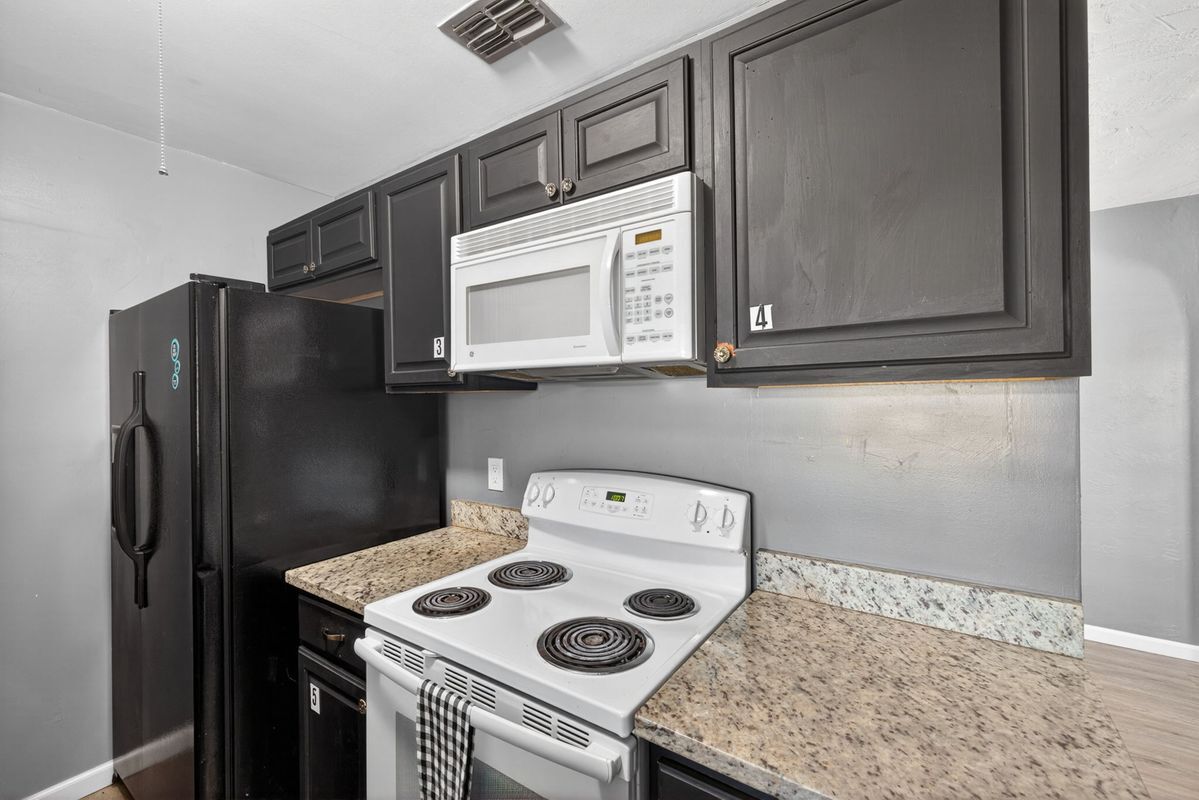 Building Photo - 2159 Gerard Ct