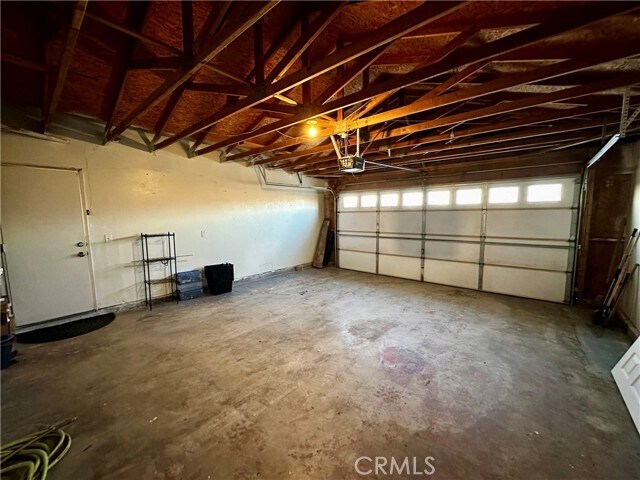 Building Photo - 15255 Rancho Rd