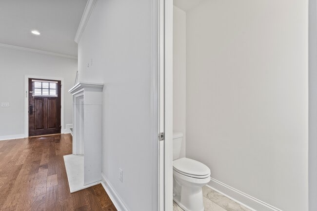 Building Photo - 2272 Pam Cir