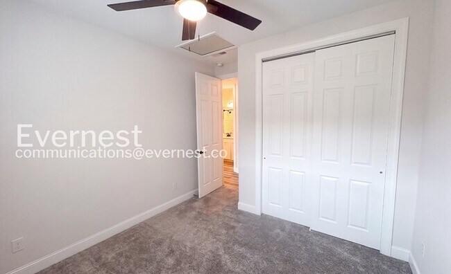 Building Photo - 108 Jude Ln