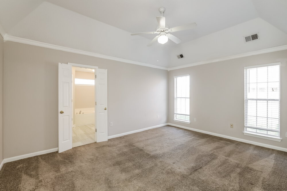 Building Photo - 2848 Rutherford Dr