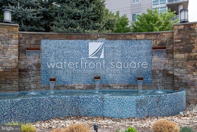 Building Photo - 901 N Penn St