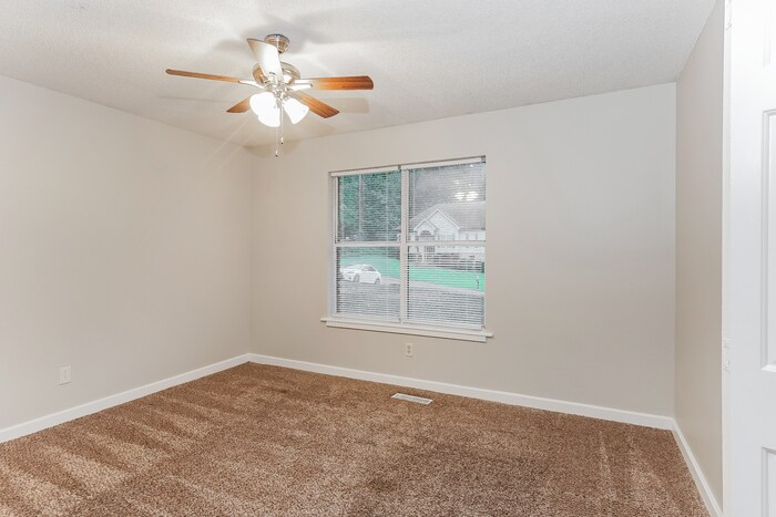 Building Photo - 13265 Donna Dr