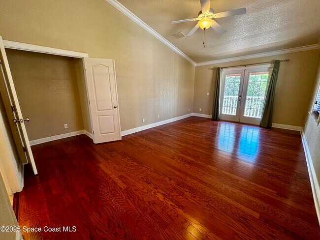 Building Photo - 1390 Isabella Dr