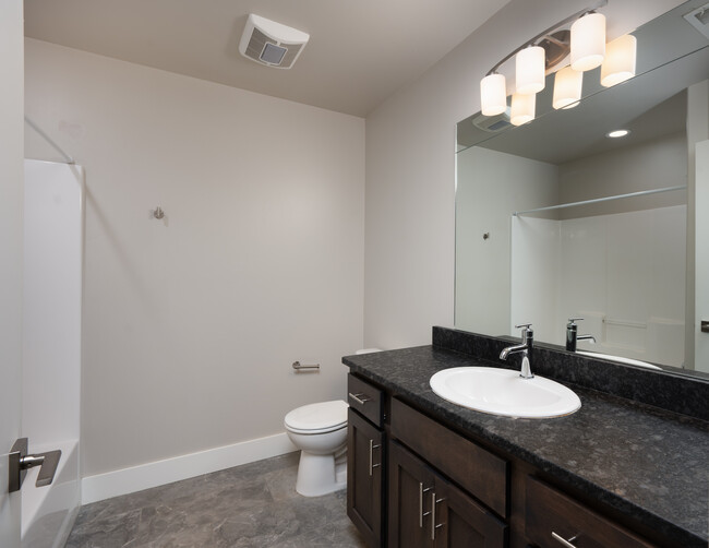 Building Photo - 3083 Warbler Way