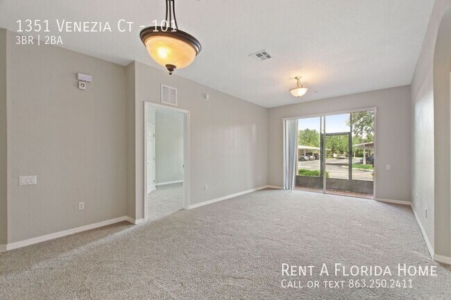 Building Photo - 1351 Venezia Ct