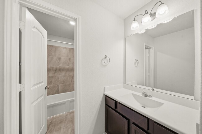 Building Photo - 4317 Chester Forest Ct