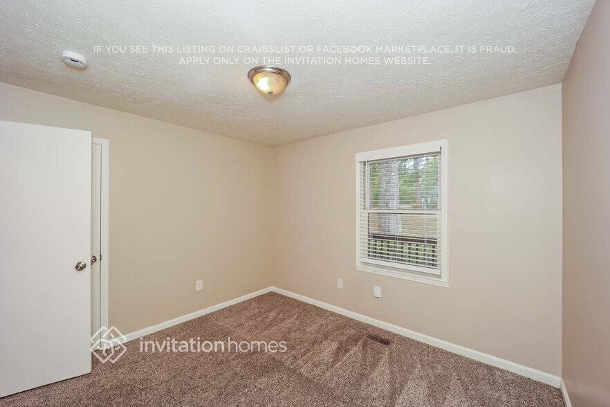 Building Photo - 4080 Oak Stone Dr