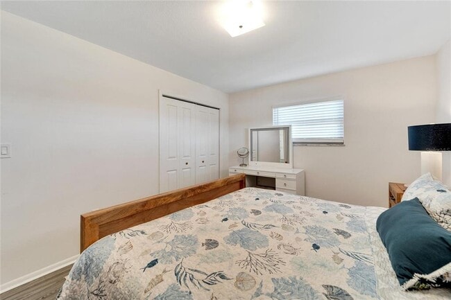 Building Photo - 1216 Hacienda Dr