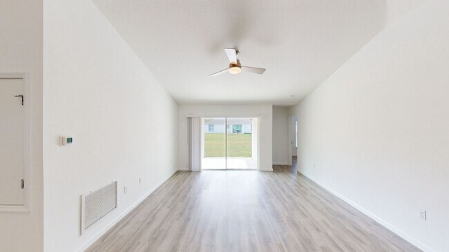 Building Photo - *** Beautiful 4BR/2BA Home with Large Lanai in Palm Bay!