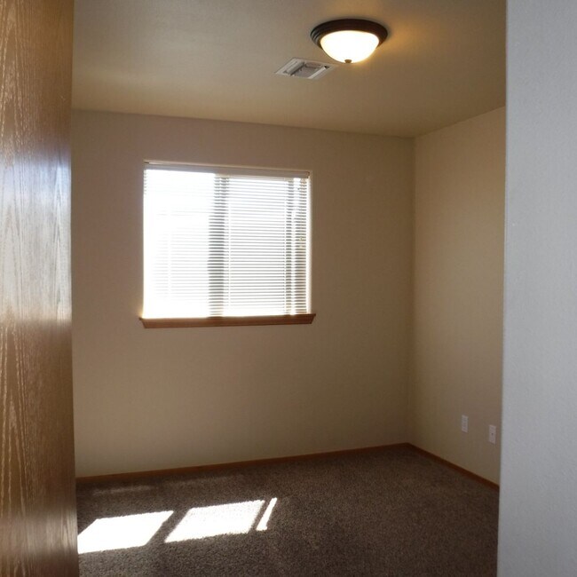 Building Photo - 61355 Sally Ln