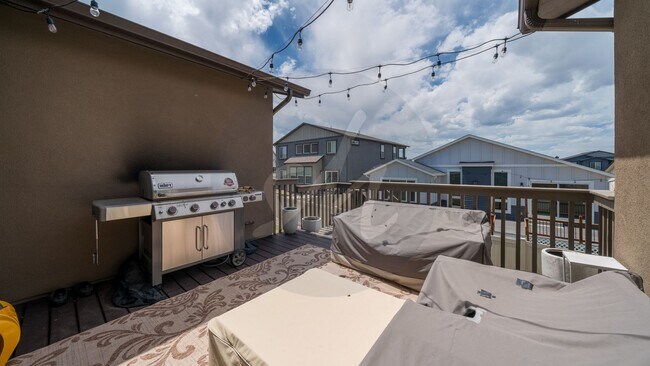 Building Photo - Beautiful Rancher in Cumbre Vista