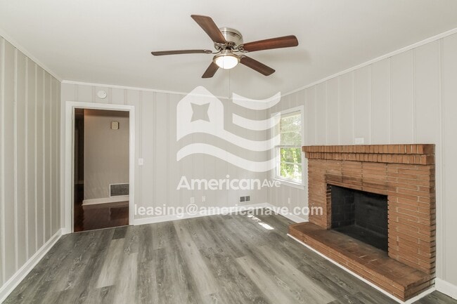 Building Photo - 1506 Cedar Terrace