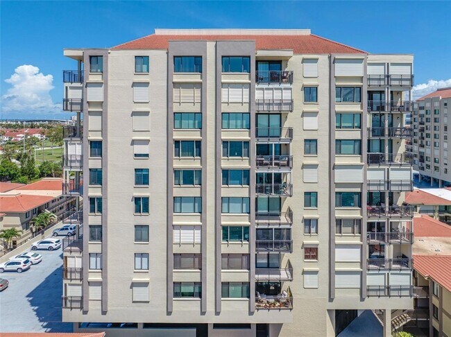 Building Photo - 6372 Palma Del Mar Blvd S