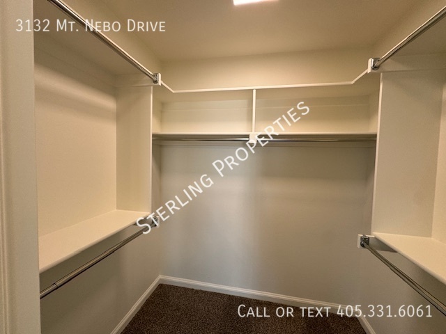 Building Photo - 3132 Mt Nebo Dr
